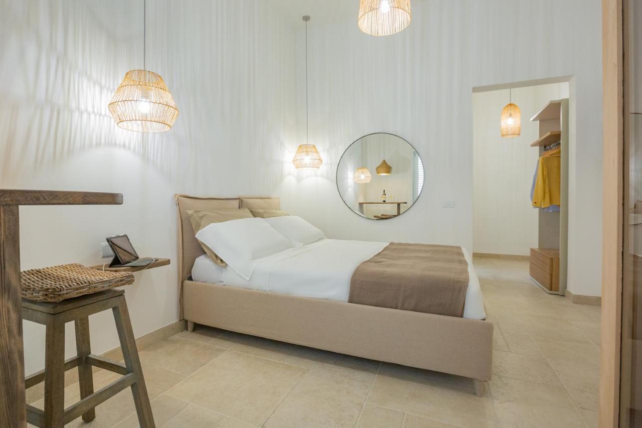 Filia Solis - Old Town Suites & Spa 브린디시 외부 사진